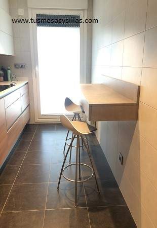 Mesa de cocina alta con cajón Urume