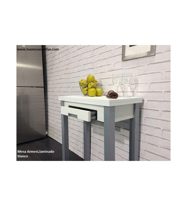 Table de cuisine petite extensible en format livre Arpa