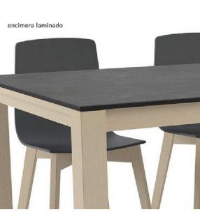 Mesa Fija de estilo nordico Quadra