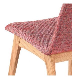 Silla Momo tapizada y patas madera roble o haya
