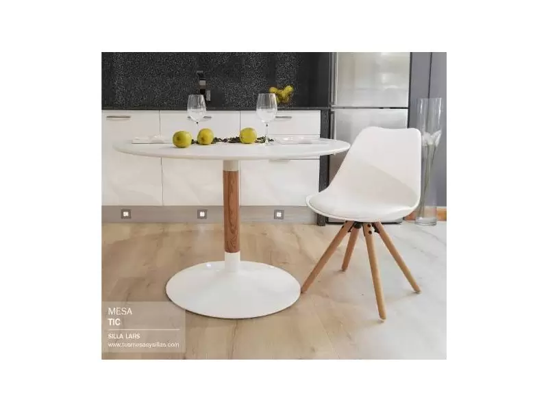 Mesa de cocina redonda de madera de 90 cm. blanca de estilo nórdico.