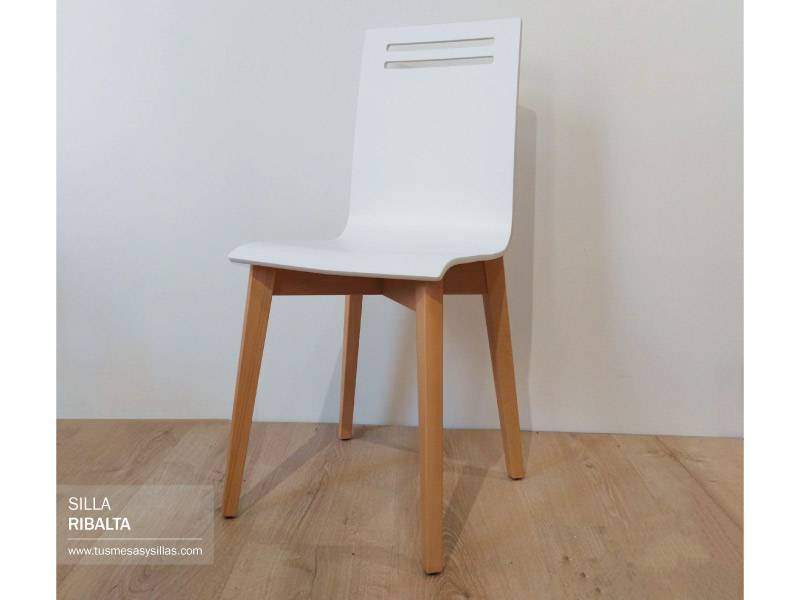 Silla Ribalta de Bailen, estilo nórdico 