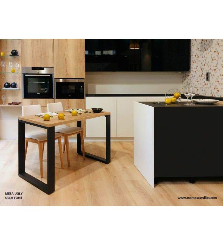 Mesa cocina moderna con patas de una pieza Ugly a medida 
