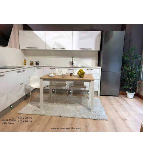 Silla de cocina Dane de Ondarreta apilable, madera y laca