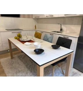 Mesa cocina extensible Quadra de Cancio Vetas, estilo nórdico
