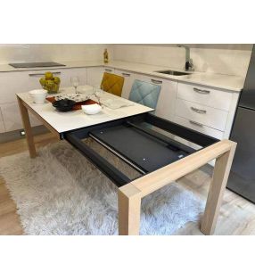Mesa cocina extensible Quadra de Cancio Vetas, estilo nórdico