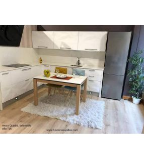 Mesa cocina extensible Quadra de Cancio Vetas, estilo nórdico