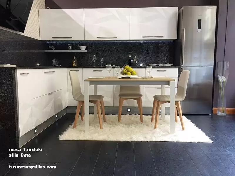 ✓ Mesa extensible en medida de 120x70 de cocina moderna con patas