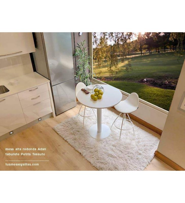 Tables-hautes-pied-central