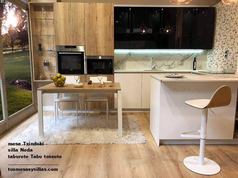 mesa-extensible-txindoki-estilo-nordico-110x90