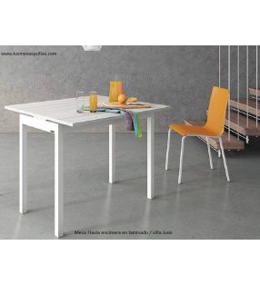 Silla tapizada estrecha Juno