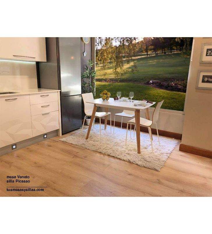Silla de cocina Dane madera y lacada de Ondarreta