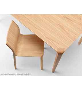 Mesa moderna en madera Silu