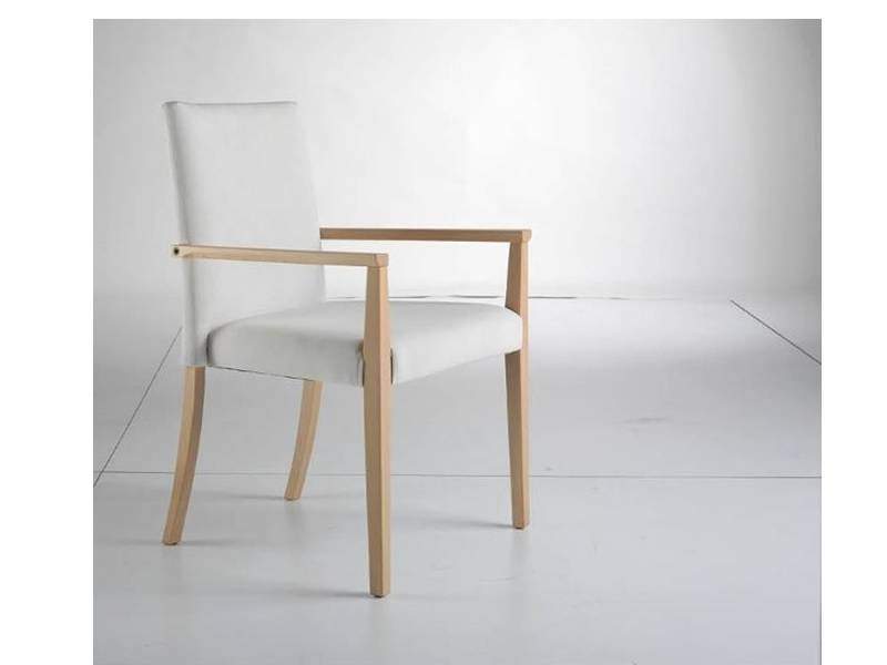 silla-tapizada-apoyabrazos-aguaclean