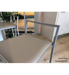 TABURETE ALTO LIGERO ASIENTO CUERO