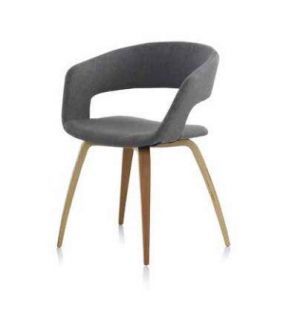 silla con brazos tapizada envolvente