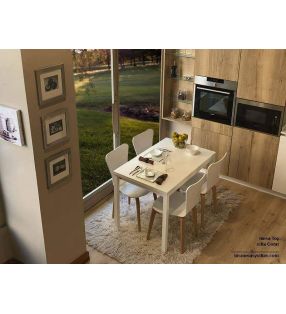 Mesa extensible Toy Metal de Cancio Vetas, estilo nórdico