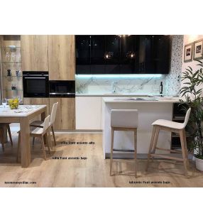 Silla de respaldo bajo y patas en madera Font