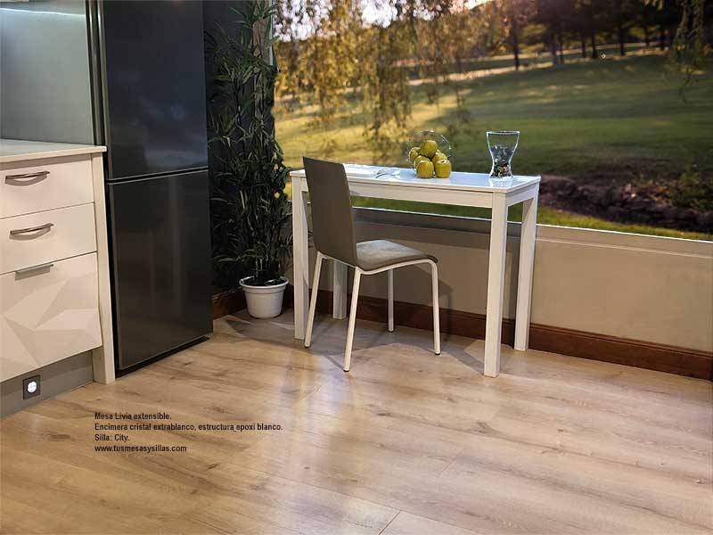 Mesa-paqueña-extensible-blanca