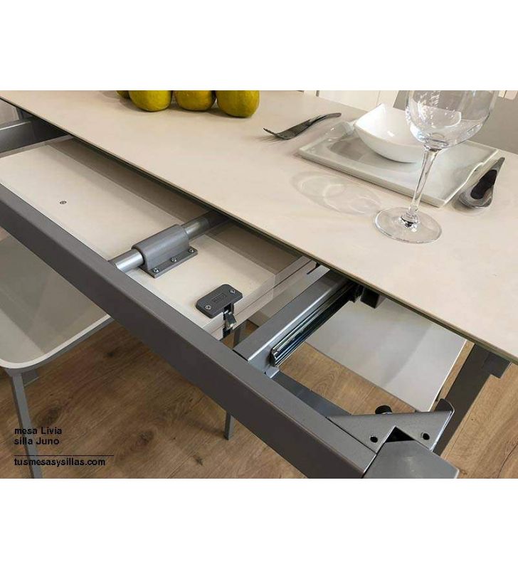 mesa-estrecha-fondo-50