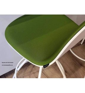 Taburete alto con respaldo Petris en 2 tonos Tessuto