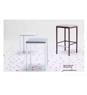 Taburetes-metálicos-tapizados-modernos