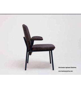 Silla-brazos-tapizada-Ondarreta