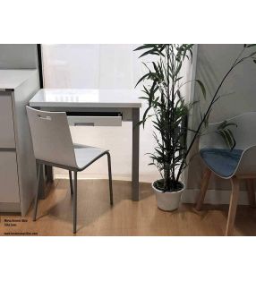 Table de cuisine petite extensible en format livre Arpa