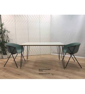 Table fixe Beti avec pieds en métal de style nordique