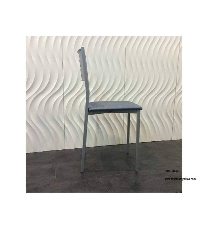 Conjunto mesa Luna y Sillas Bilbao