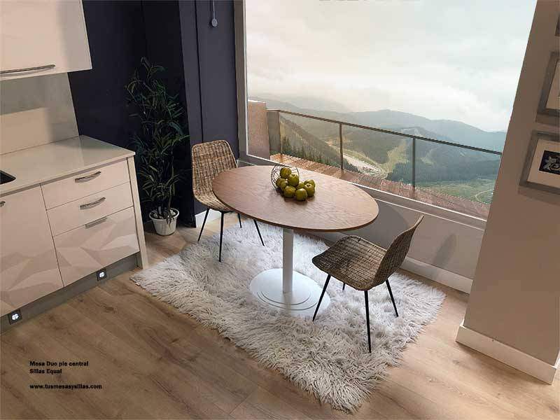 Mesa ovalada Duo de pata central