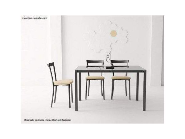 table de cuisine en plusieurs tailles Logic de cancio