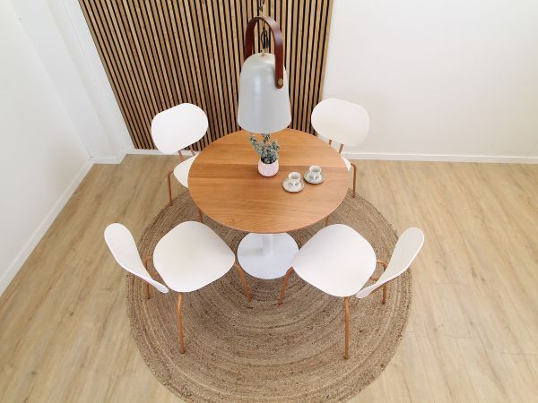 Tables avec plateau en bois massif
