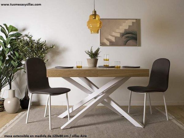 Table à pieds croisés en bois de chêne ou de hêtre, plateau épais
