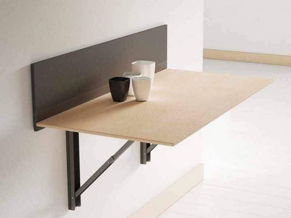 Bureau pliant avec paroi latérale