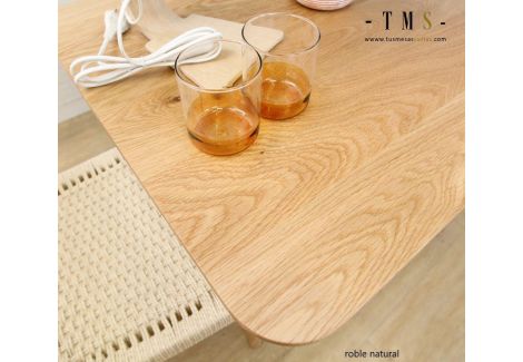 ¿Por qué elegir una mesa con encimera de madera de roble?